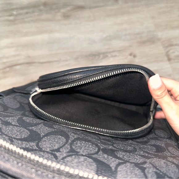 Coach Court Backpack In Signature Canvas Black - Picture 11 of 14